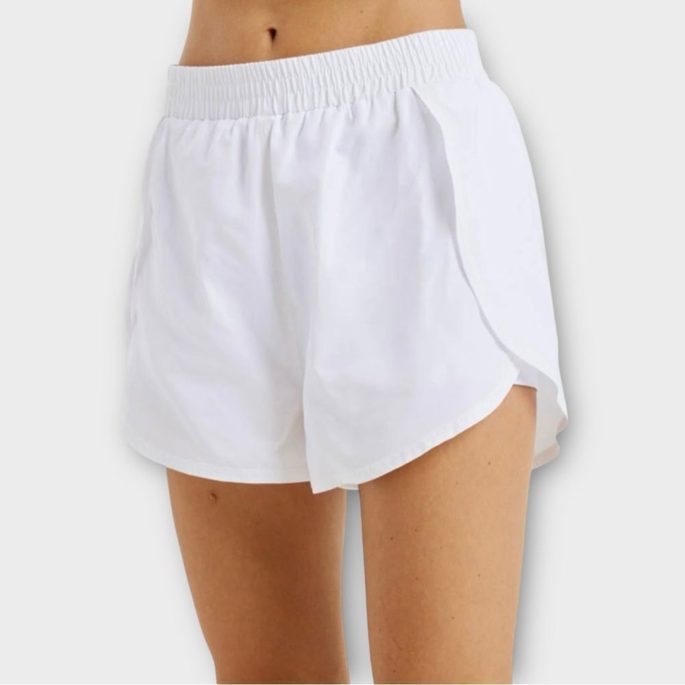 Year of Ours Terrain Short Lined Running Activewear in White Women’s Size XS